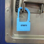precinto seguridad pad lock en trolley 2